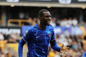 pg电子app包含德罗巴连续二十场比赛得分超过精彩发挥，公牛挑战极限！的词条